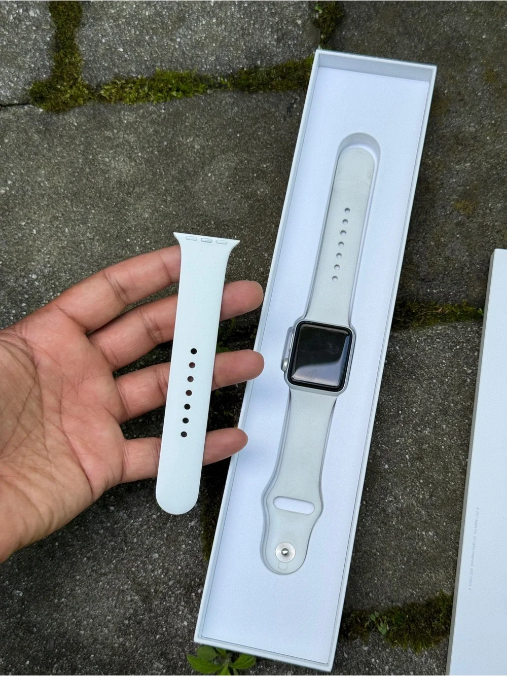 Apple Watch Series 3 (GPS) 38mm Aluminum Case with White Sport Band Watch